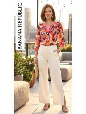 (3 for $30) BANANA REPUBLIC - 3/4 sleeve retro print v-neck blouse